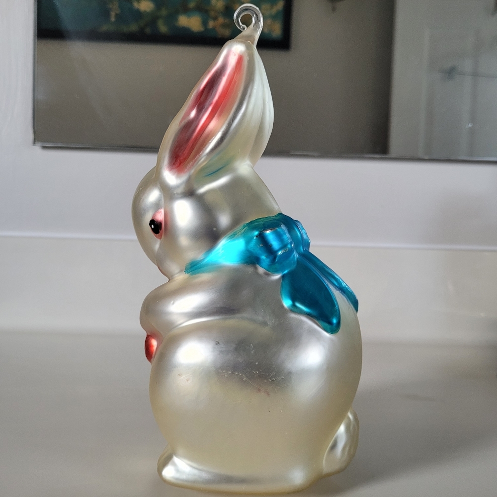 DEPT 56 Bunny  Hand-blown & Hand Painted Mercury Glass (9 inches tall) - Picture 7 of 12